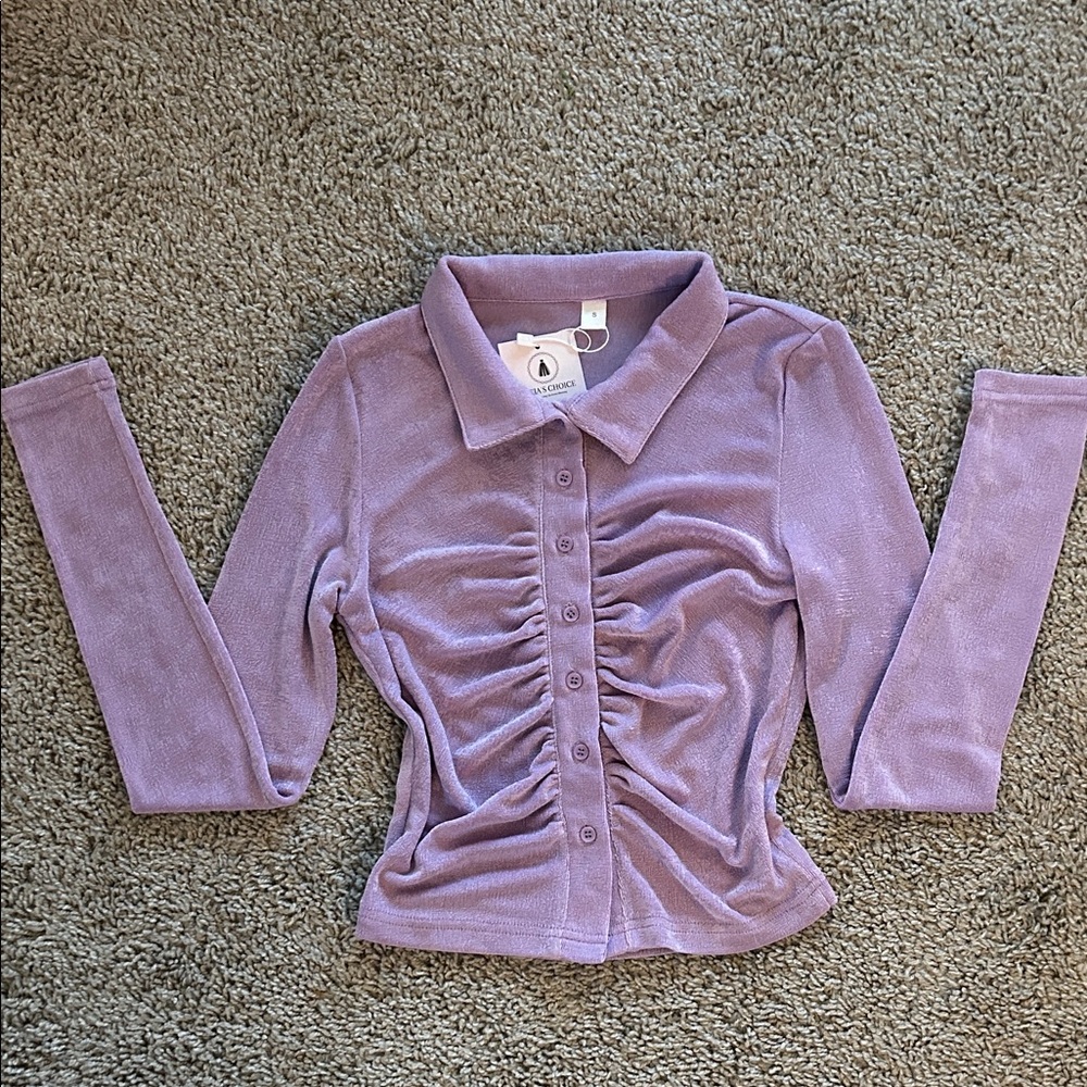 Sofia’s Choice Women’s Lavender Button-Down Long Sleeve Runched Crop Blouse NWT